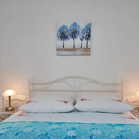 בית נופש House Dvor