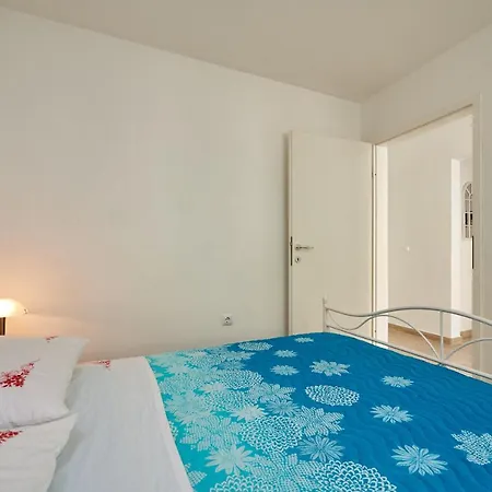 Holiday home House Dvor