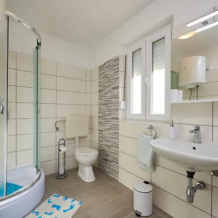 House Dvor Holiday home