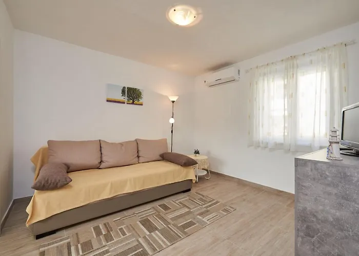 House Dvor Casa vacanze *