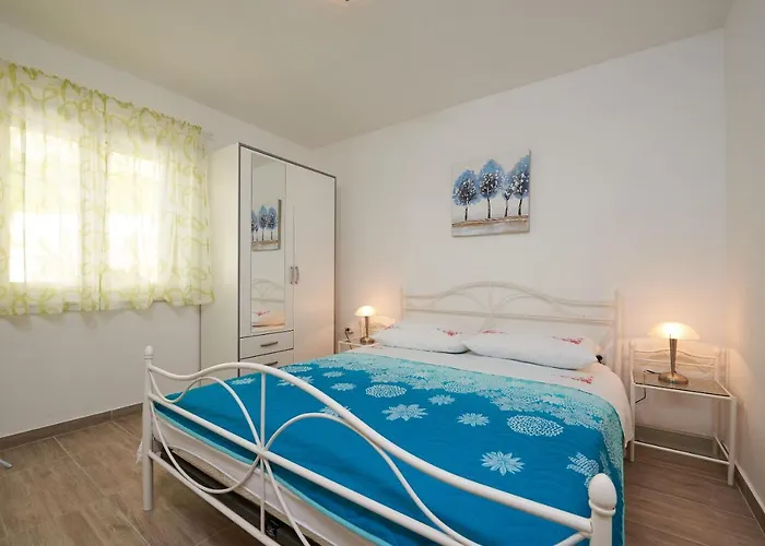 House Dvor Casa vacanze Seget Vranjica