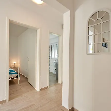 House Dvor