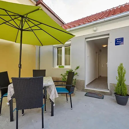 Hébergement de vacances House Dvor